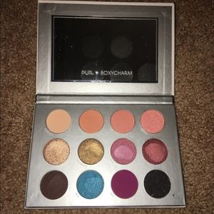 eyeshadow palette